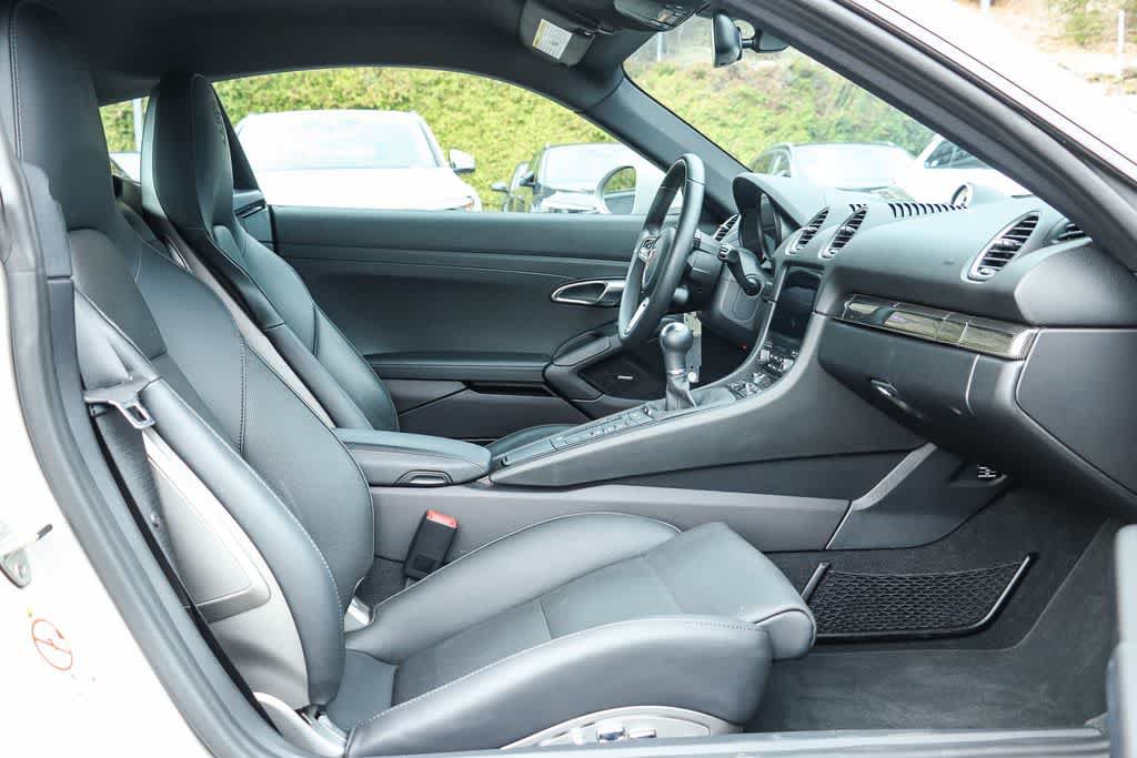 Used 2025 Porsche 718 Cayman S RWD image 15