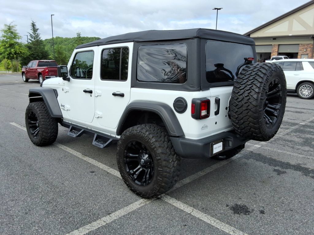 Used 2018 Jeep Wrangler Unlimited Sport AWD/4WD image 7