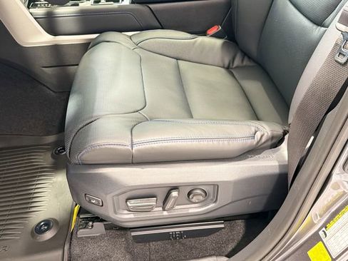 New 2026 Toyota Tundra Platinum AWD/4WD image 16