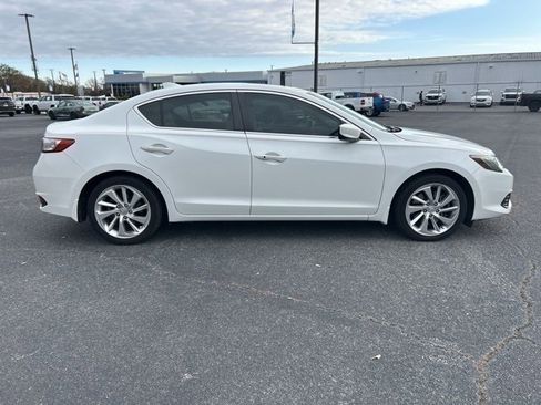 Used 2016 Acura ILX image 5