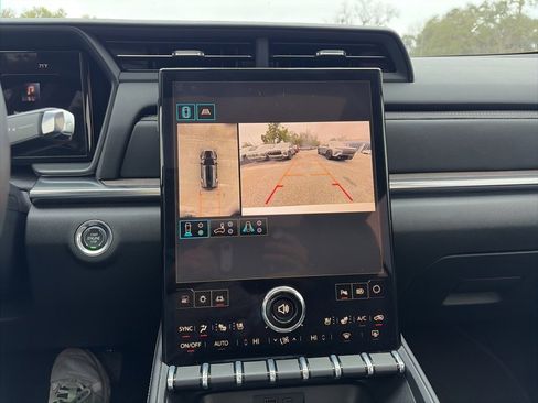 Used 2026 GMC Terrain Denali image 19