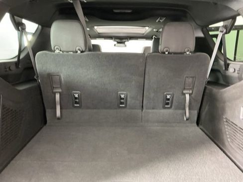 Used 2023 GMC Yukon XL SLT w/ Max Trailering Package AWD/4WD image 23