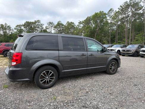 Used 2017 Dodge Grand Caravan GT FWD image 5
