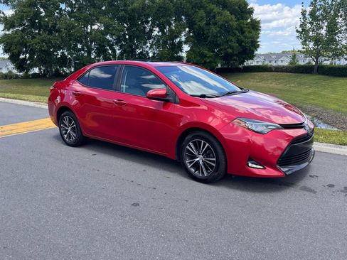 Used 2017 Toyota Corolla LE FWD image 29