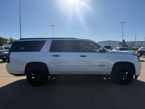 Used 2020 GMC Yukon XL Denali AWD/4WD image 2