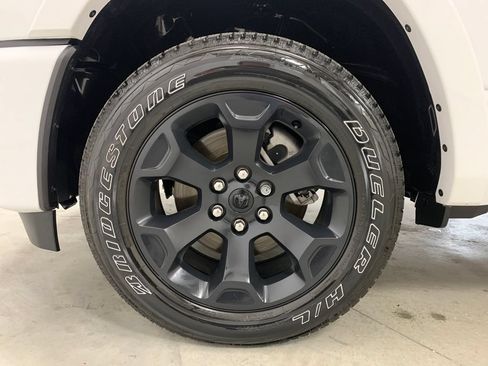 Used 2026 RAM 1500 Big Horn AWD/4WD image 2