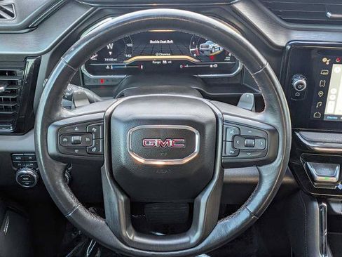Used 2023 GMC Sierra 1500 AT4 w/ Technology Package AWD/4WD image 19