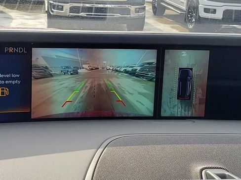 New 2026 Lincoln Nautilus Premier image 21