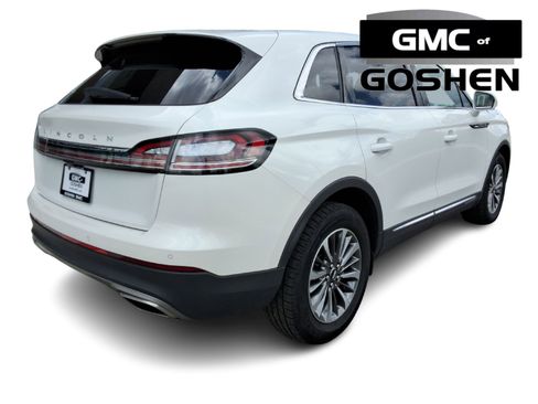 Used 2022 Lincoln Nautilus AWD w/ Premium Package image 9