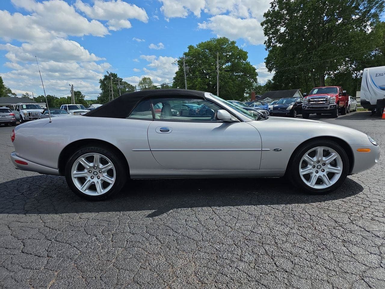 Used 2000 Jaguar XK8 Convertible RWD image 21