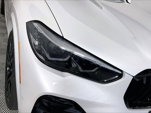 Used 2022 BMW X5 sDrive40i w/ M Sport Package image 27