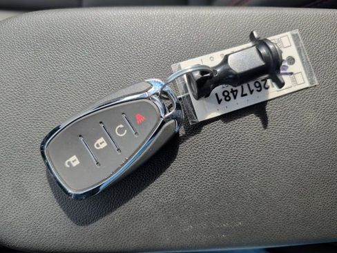 Certified 2024 Chevrolet Trax RS w/ Driver Confidence Package image 20