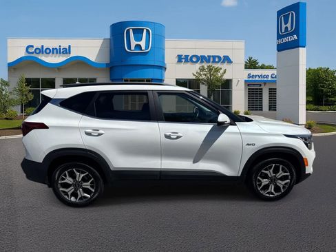 Used 2022 Kia Seltos EX AWD/4WD image 8