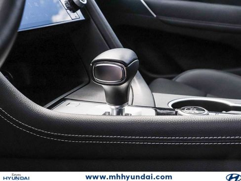 Used 2026 Genesis G70 2.5T RWD image 17