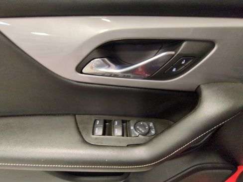Used 2023 Chevrolet Blazer LT w/ Driver Confidence Package image 9