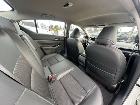 Used 2023 Nissan Altima 2.5 SR image 11