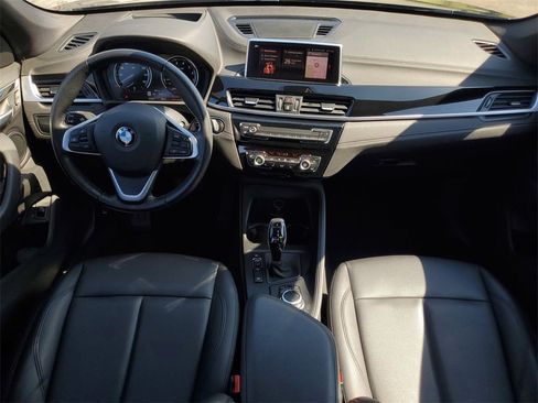 Used 2021 BMW X1 xDrive28i w/ Premium Package image 12