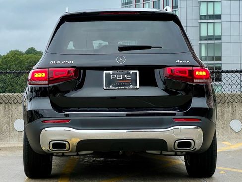 Used 2023 Mercedes-Benz GLB 250 4MATIC image 6