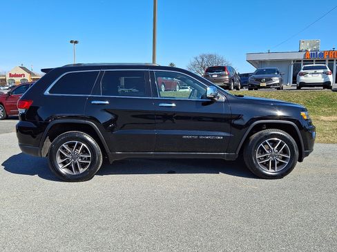 Used 2021 Jeep Grand Cherokee Limited w/ Trailer Tow Group IV image 7