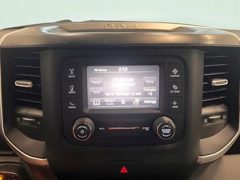 Used 2022 RAM 1500 Big Horn AWD/4WD image 18