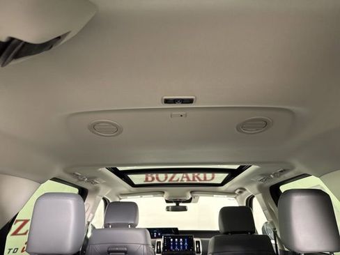 New 2025 Ford Expedition Active image 31