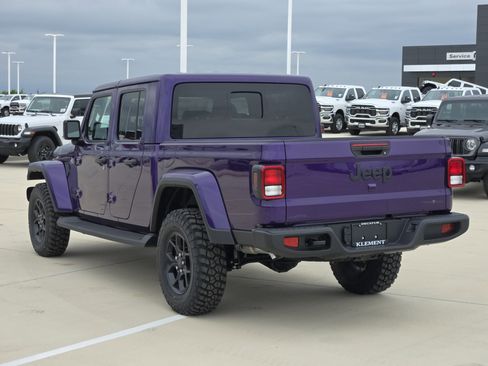 New 2026 Jeep Gladiator Sport AWD/4WD image 4