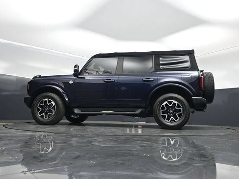 Used 2021 Ford Bronco Outer Banks AWD/4WD image 7