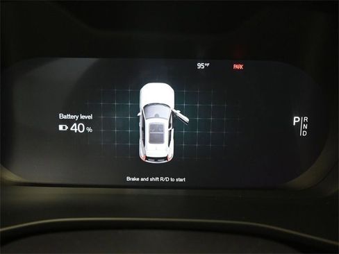 Used 2023 Volvo XC40 Recharge Ultimate image 24