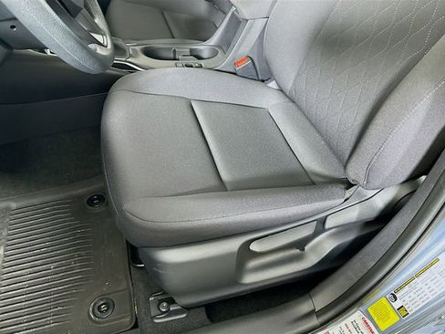 Used 2024 Toyota Corolla LE FWD image 17
