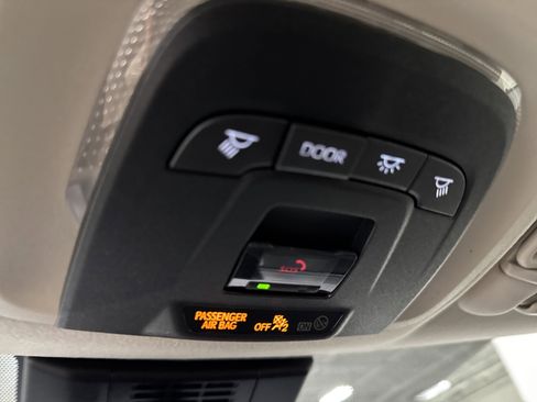 Used 2023 Toyota Corolla LE image 23