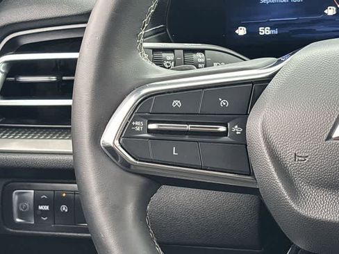 Used 2024 Chevrolet Traverse LT w/ Midnight/Sport Edition image 29