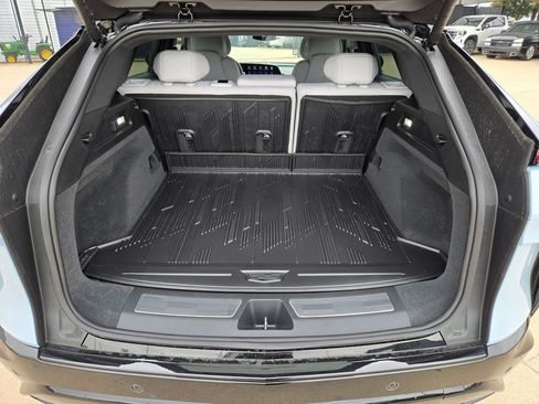 New 2026 Cadillac Lyriq Sport w/ LPO, Floor Liner Package image 30