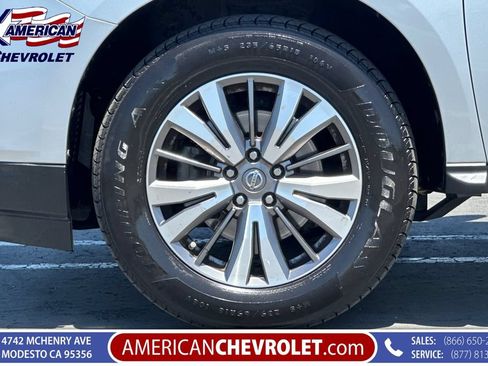 Used 2019 Nissan Pathfinder SV FWD image 38