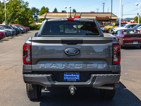 Used 2024 Ford Ranger XLT w/ Equipment Group 301A High AWD/4WD image 8