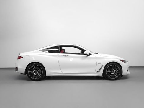 Used 2018 INFINITI Q60 3.0t Sport w/ Sensory Package 3.0T Sport AWD/4WD image 13
