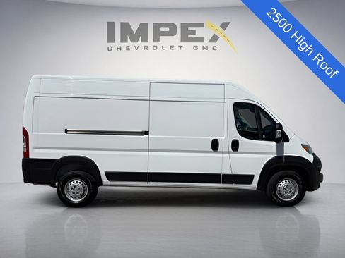Used 2026 RAM ProMaster 2500 w/ Convenience Group FWD image 6