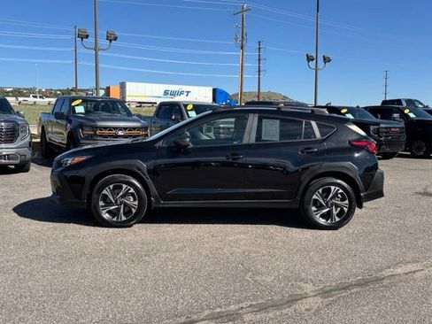Used 2024 Subaru Crosstrek 2.0i Premium AWD/4WD image 2