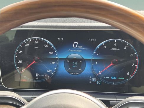 Used 2023 Mercedes-Benz GLS 580 4MATIC image 10