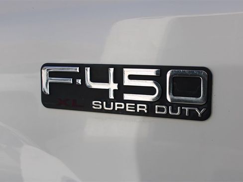 Used 2004 Ford F450 XL image 11