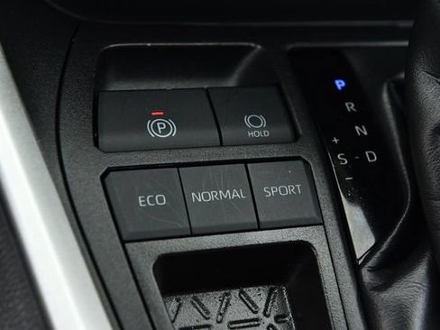 Used 2025 Toyota RAV4 LE FWD image 14
