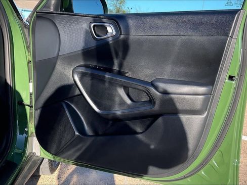 Used 2022 Kia Soul EX image 28
