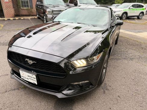 Used 2016 Ford Mustang Coupe w/ Equipment Group 051A RWD image 11