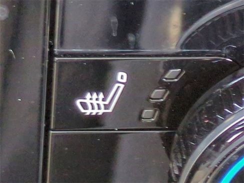 Used 2021 Nissan Rogue SV w/ Premium Package image 23