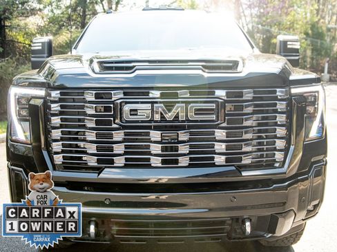 Used 2025 GMC Sierra 2500 Denali Ultimate AWD/4WD image 7