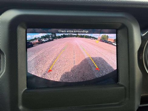 Used 2022 Jeep Wrangler Unlimited Sport AWD/4WD image 24