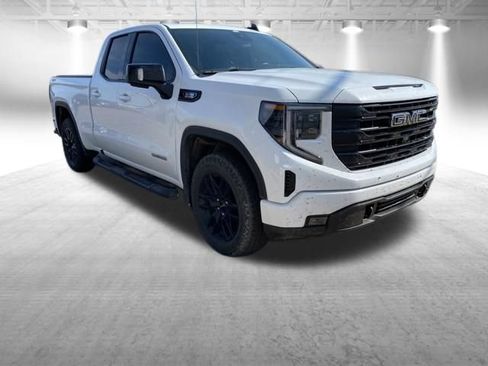 Used 2023 GMC Sierra 1500 Elevation w/ Preferred Package AWD/4WD image 2