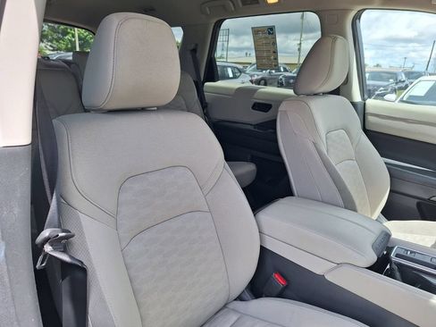 Used 2024 Nissan Pathfinder SV FWD image 30