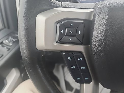 Used 2022 Ford F350 Lariat w/ Tremor Off-Road Package image 16