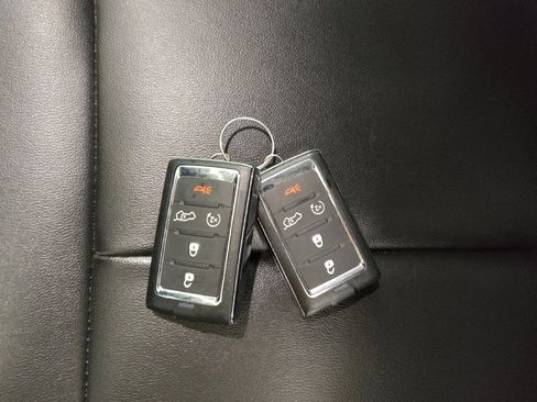 Used 2023 Jeep Grand Cherokee 4WD 4xe image 32