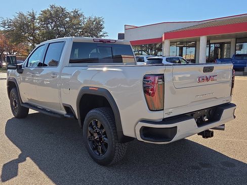 New 2026 GMC Sierra 2500 AT4 w/ AT4 Premium Plus Package image 3
